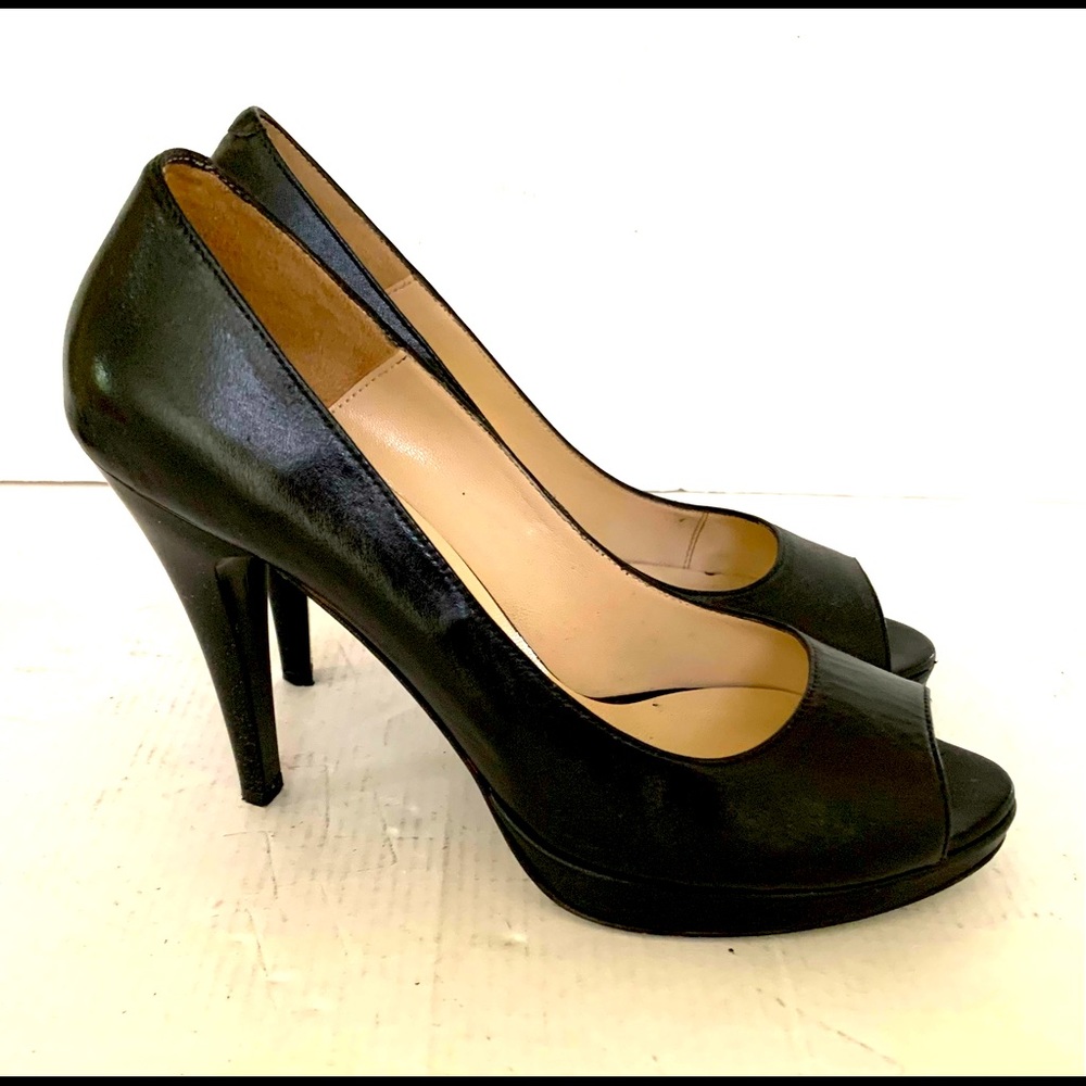 Shiny soft black real leather peep toe shoes with platform shiny heels US 10
